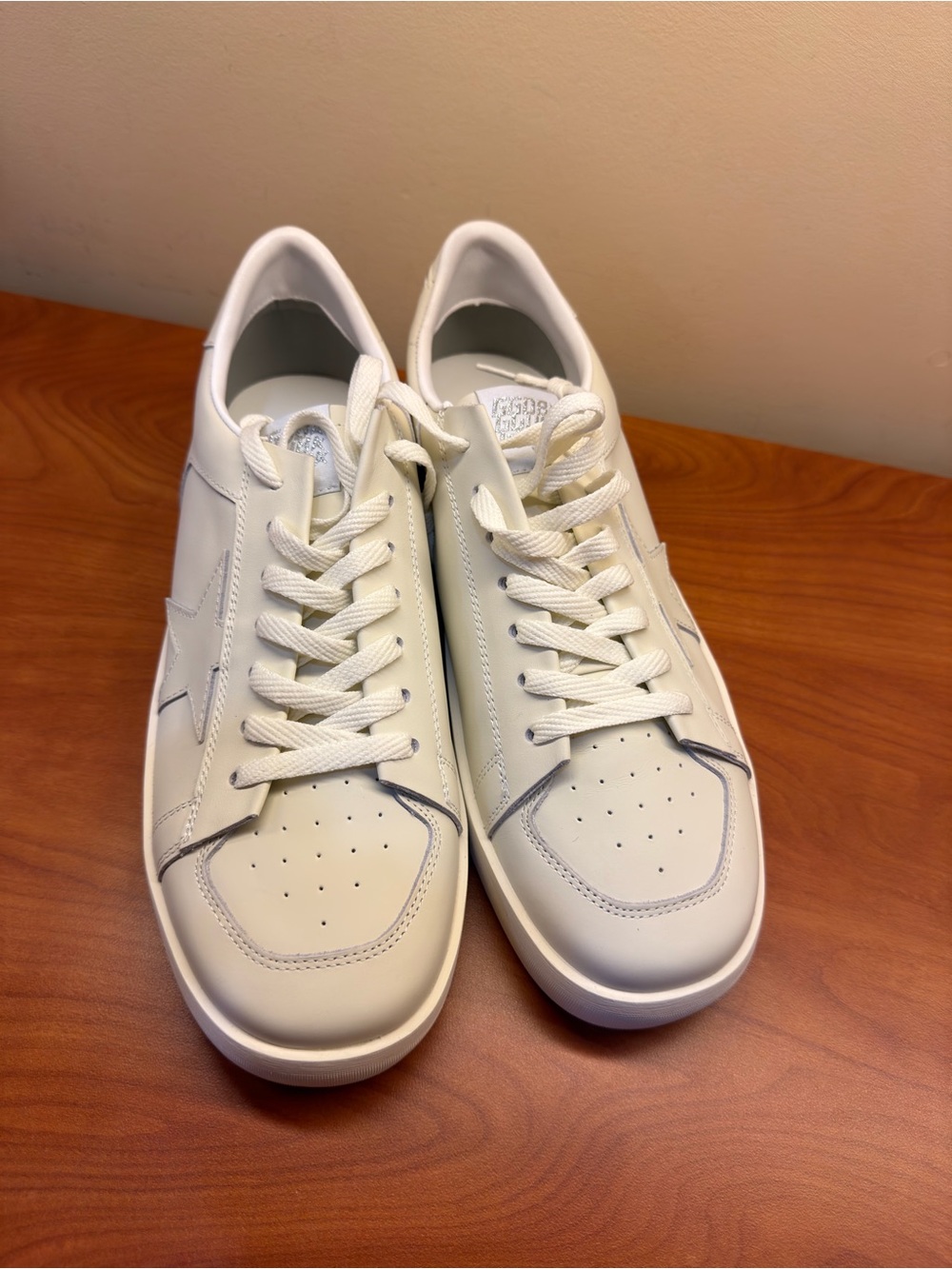 Golden Goose White Leather Star Sneakers for Men - Picture 5 of 9